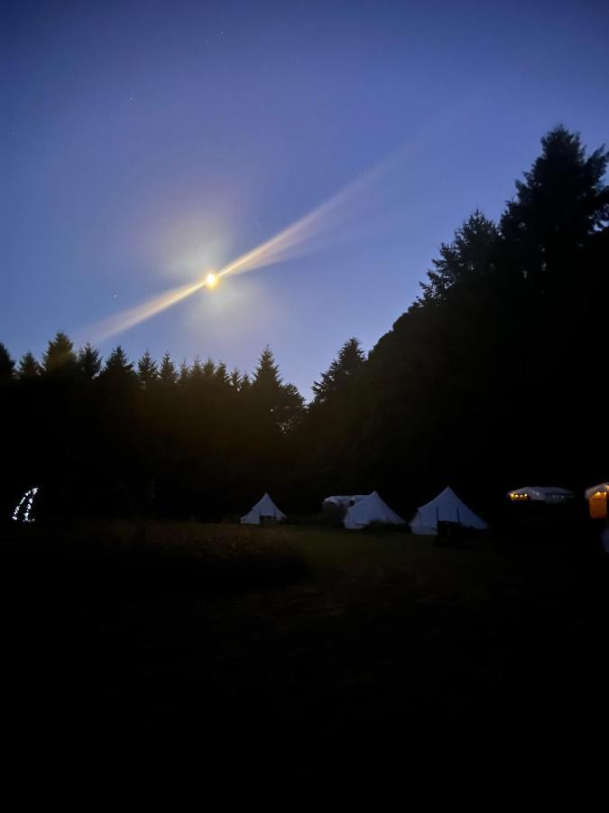 Au Pre Fleuri Eco Glamping Hotel Le Lindois Exterior foto
