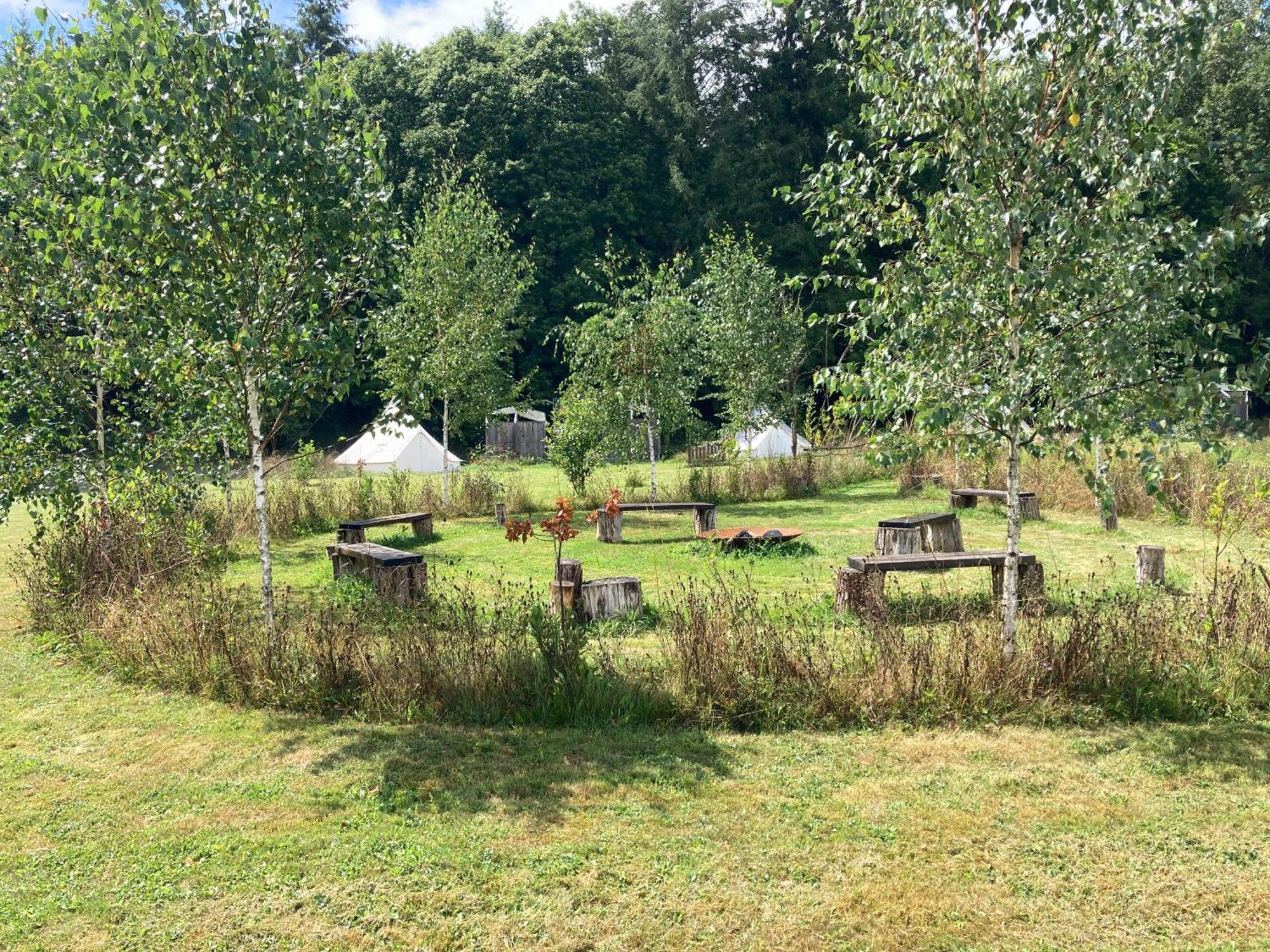 Au Pre Fleuri Eco Glamping Hotel Le Lindois Exterior foto