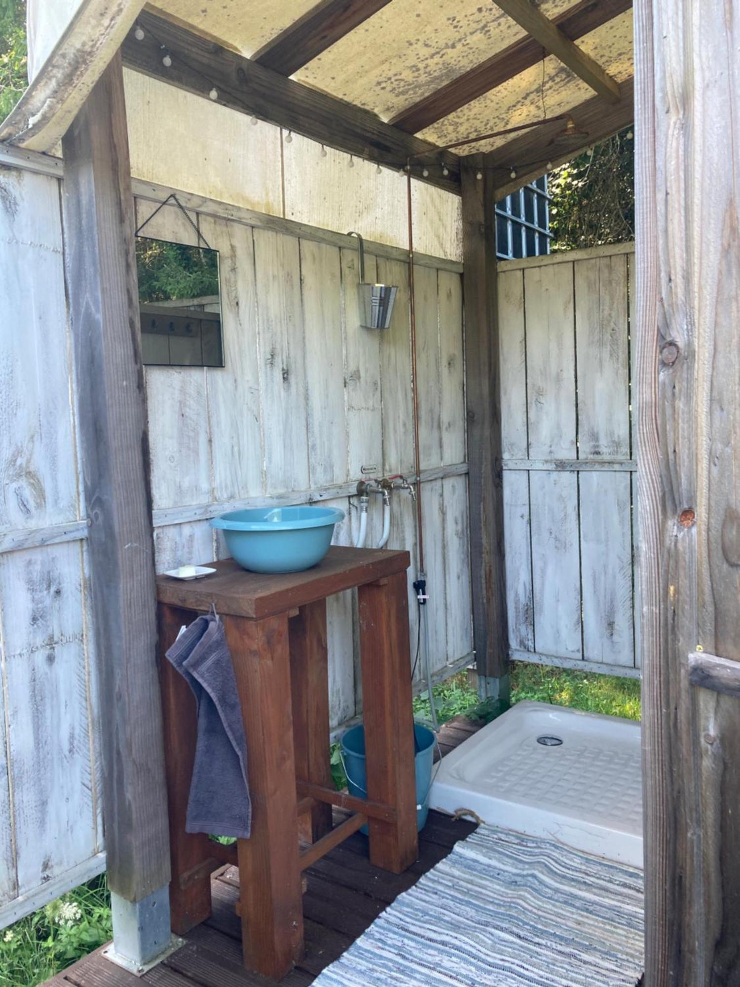 Au Pre Fleuri Eco Glamping Hotel Le Lindois Exterior foto